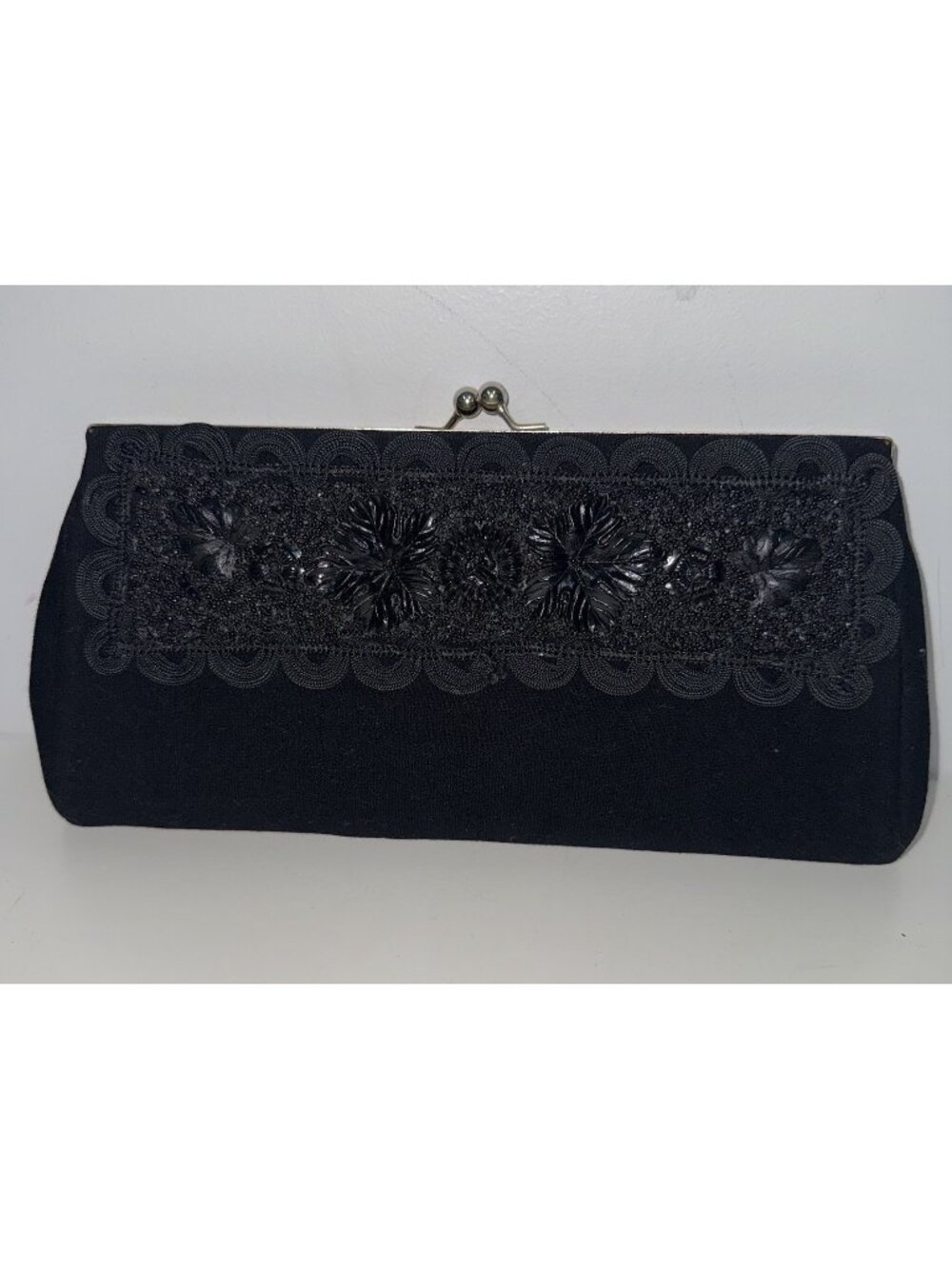 VINTAGE 1960s Black Beaded Evening Clutch Bag Kiss Lock Floral Lucite 60s Purse